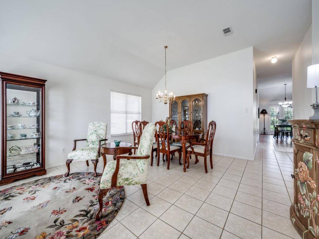 1707 Nightingale Lane, Corinth, TX 76210