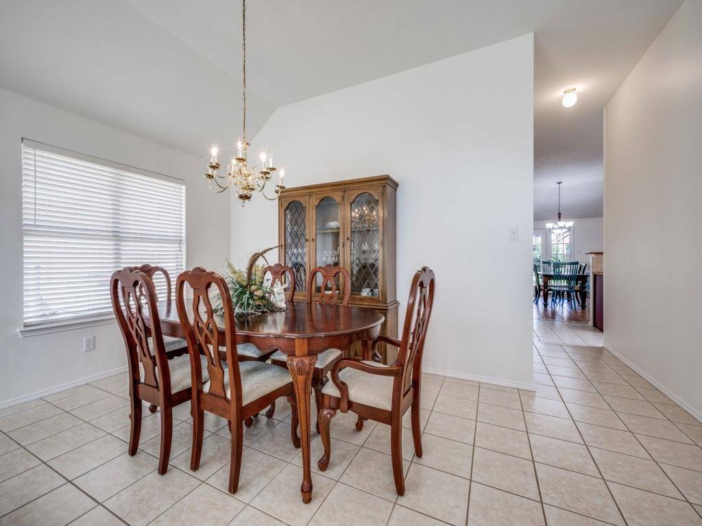 1707 Nightingale Lane, Corinth, TX 76210