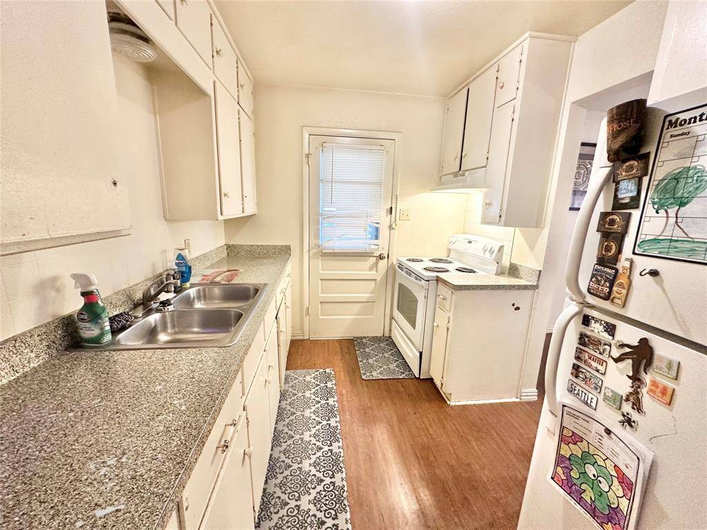 915 N 7th Street, Sanger, TX 76266