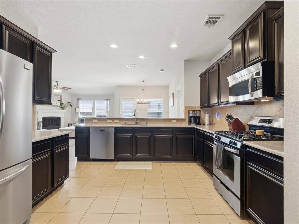 431 Paddock Lane, Celina, TX 75009