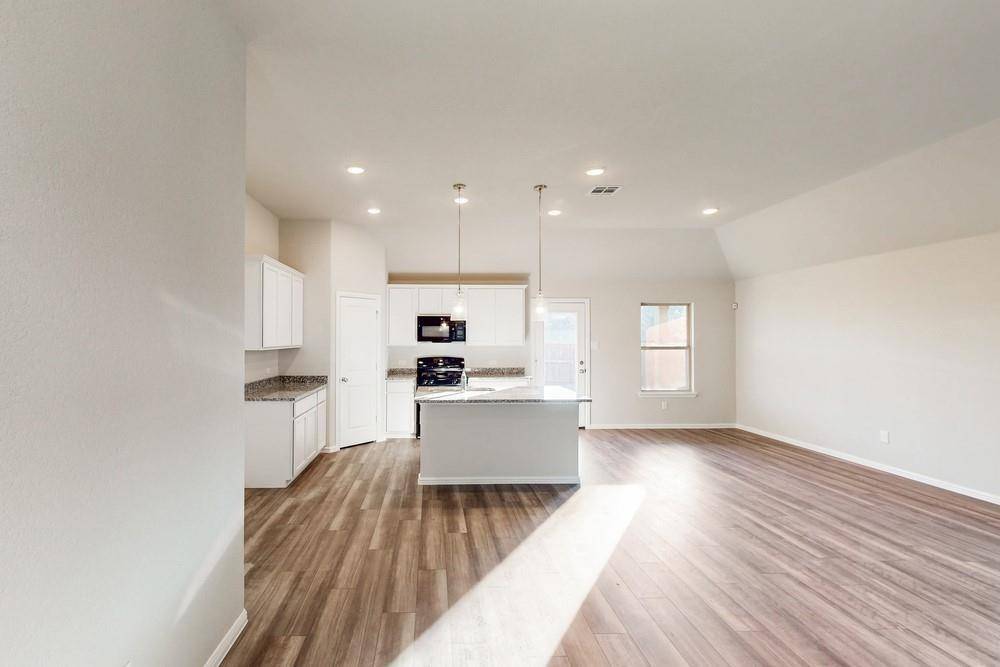 2700 Rambling Road, Celina, TX 75009