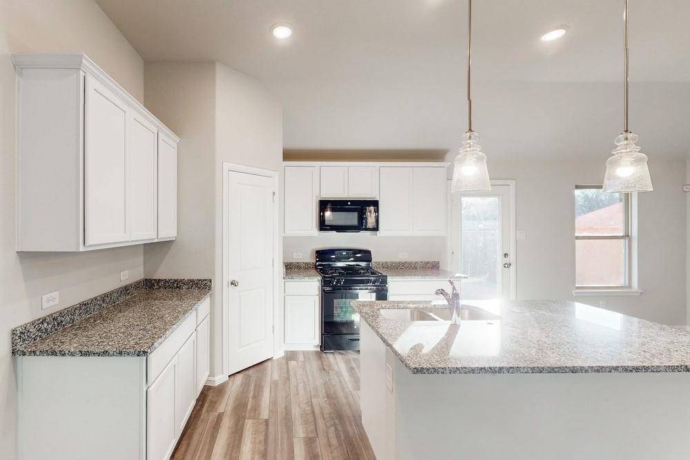 2700 Rambling Road, Celina, TX 75009