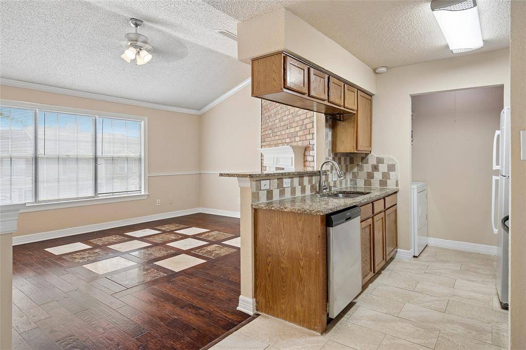 2400 Jupiter Road #B9, Plano, TX 75074