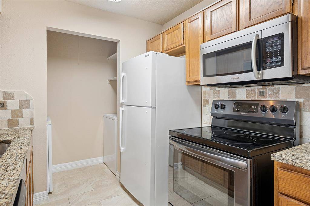 2400 Jupiter Road #B9, Plano, TX 75074