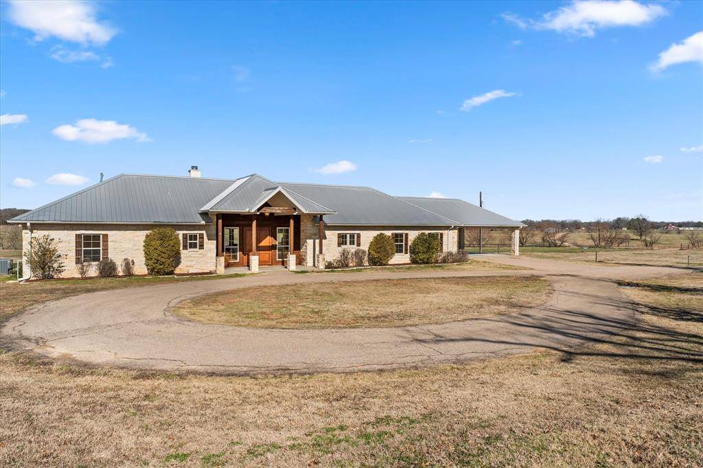 240 Private Road 1613, Mount Pleasant, TX 75455