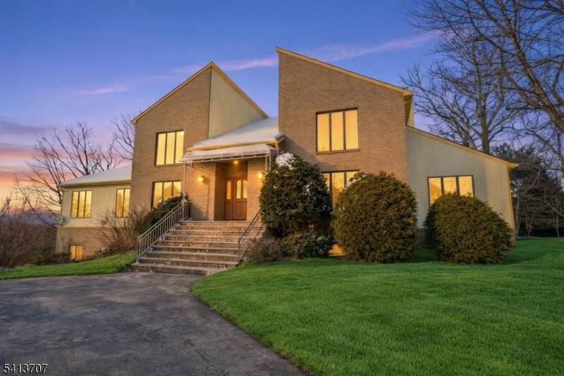 32 Sylvan Dr, Montville Twp., NJ 07058