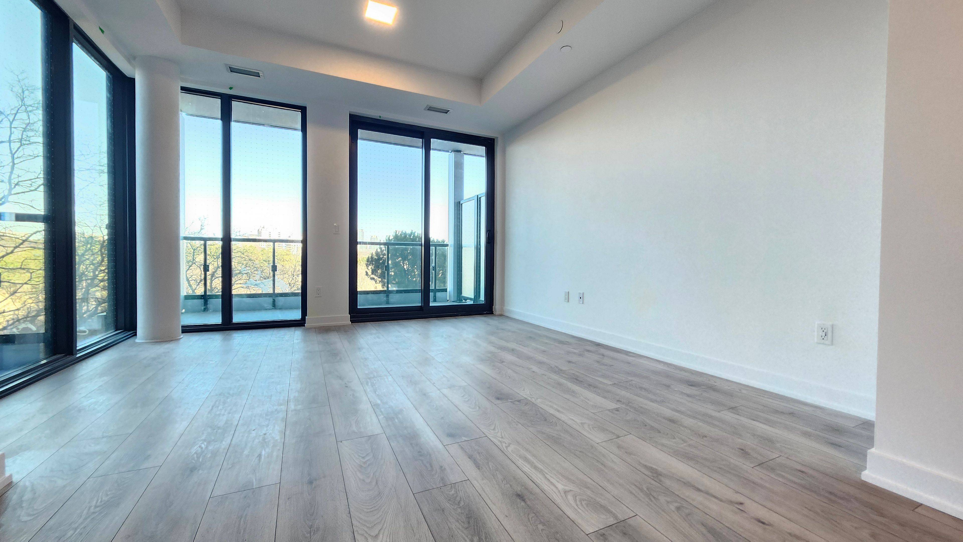 29 Green Trail CT #302, Toronto C15, ON M3C 3S2