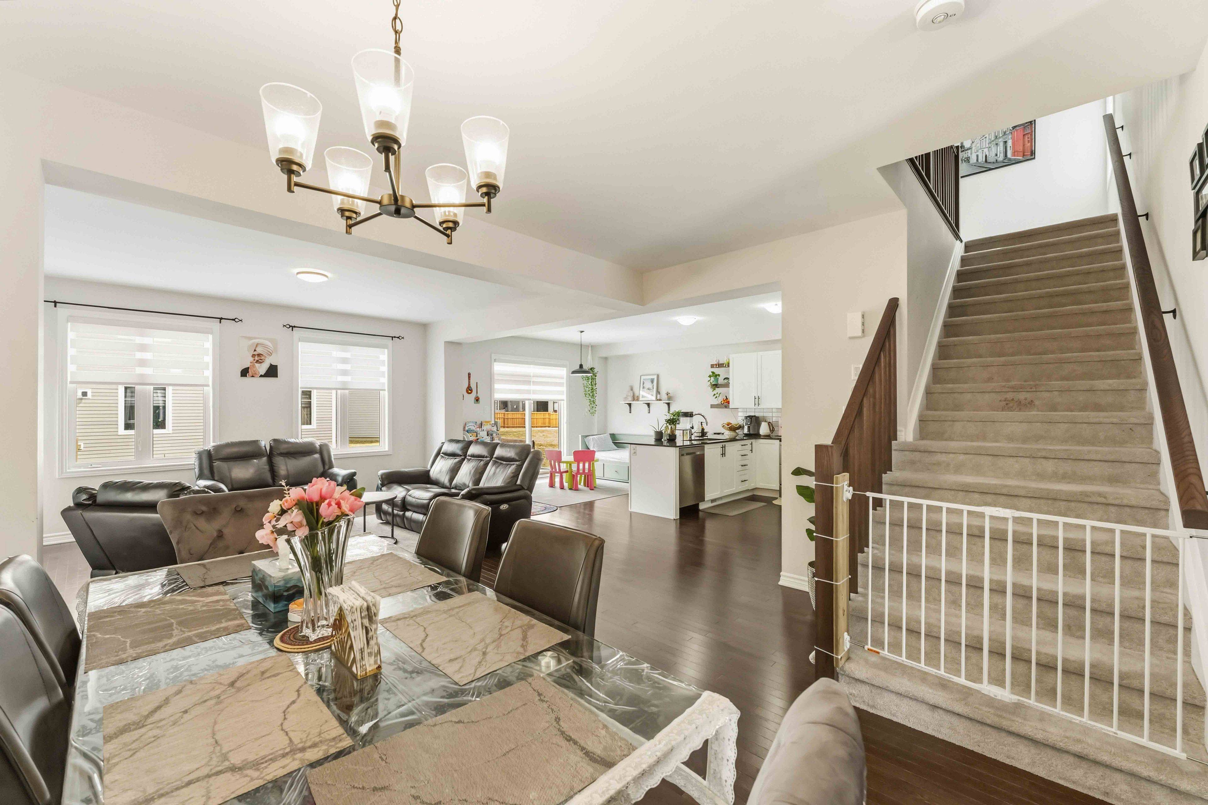 1006 KEEPER HTS, Stittsville - Munster - Richmond, ON K0A 2Z0