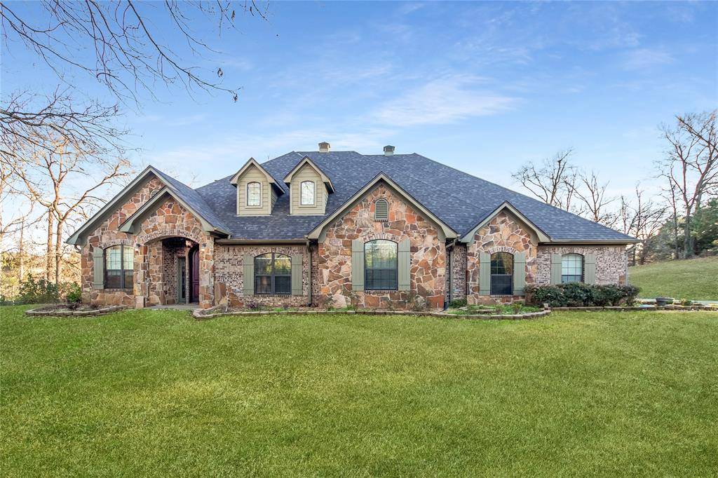 1687 W Point Road, Kilgore, TX 75662