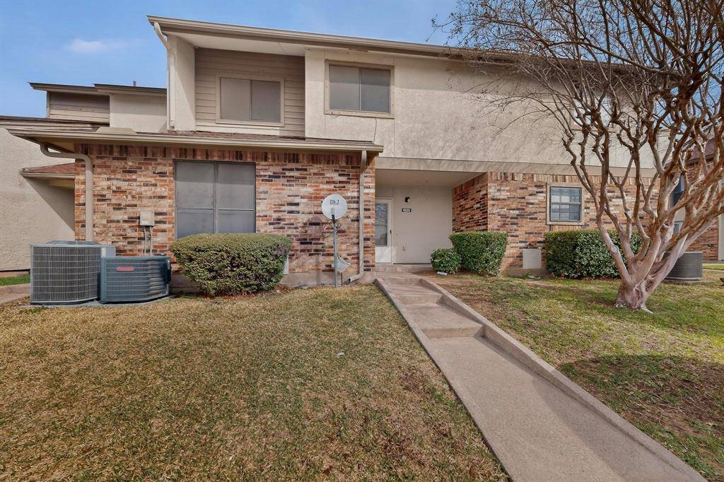 1025 Turtle Lake Boulevard #111, Irving, TX 75060
