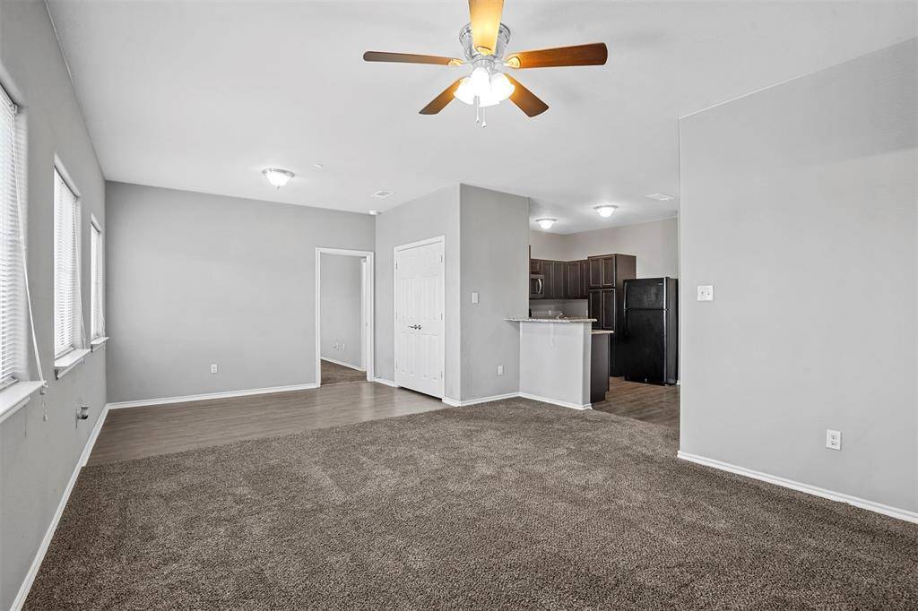 609 Meadow View Court #102, Denton, TX 76207