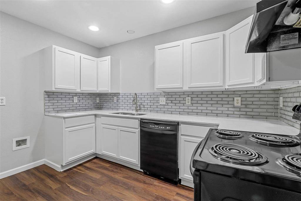 1716 Manor Garden, Greenville, TX 75401