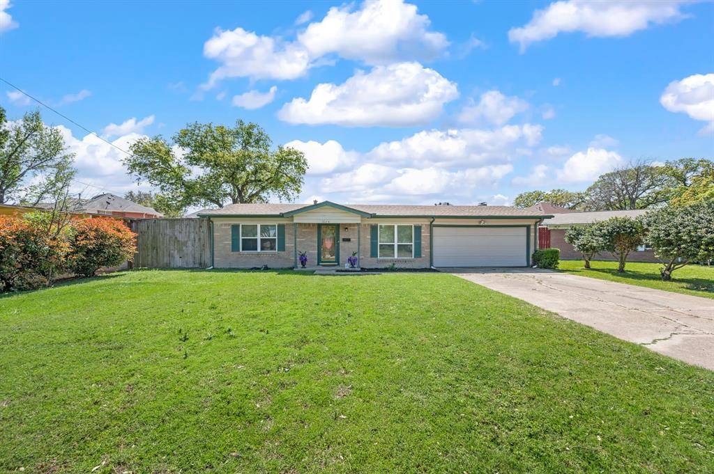 1624 River Oaks Drive, Irving, TX 75060