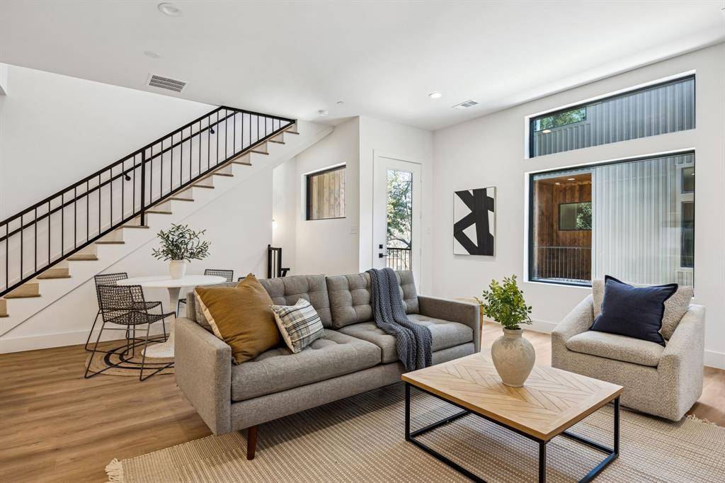 2147 Mail Avenue, Dallas, TX 75235