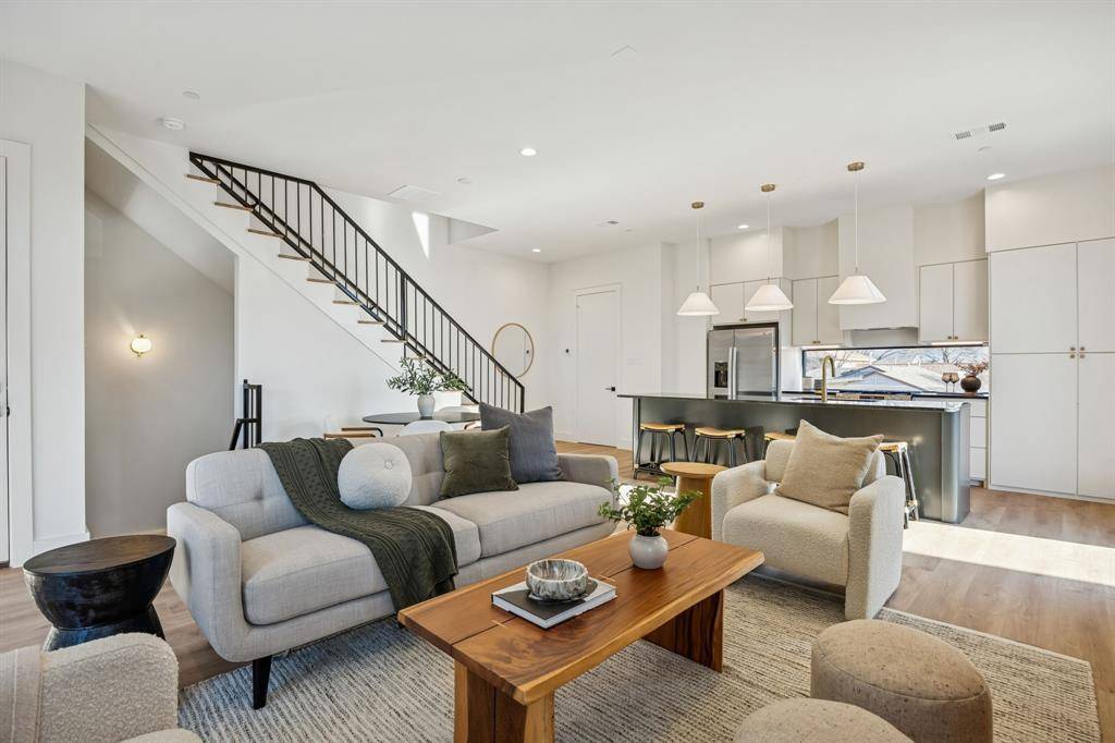 2151 Mail Avenue #101, Dallas, TX 75235