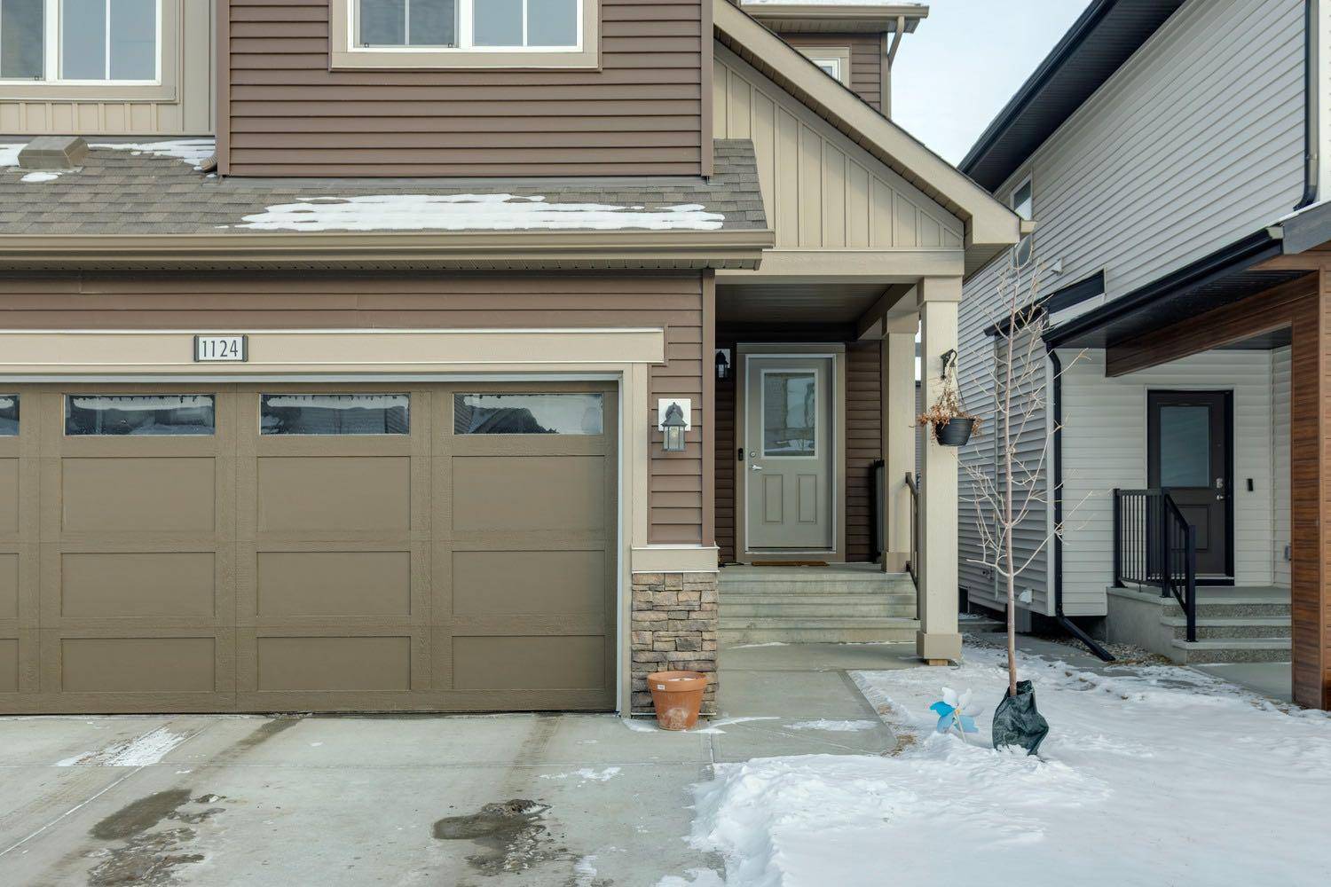 1124 Chinook Gate Bay SW, Airdrie, AB T4B 5J2