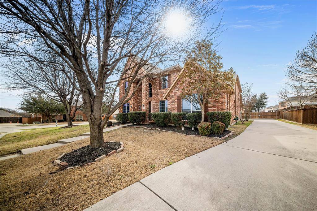 656 Memorial Hill Way, Murphy, TX 75094