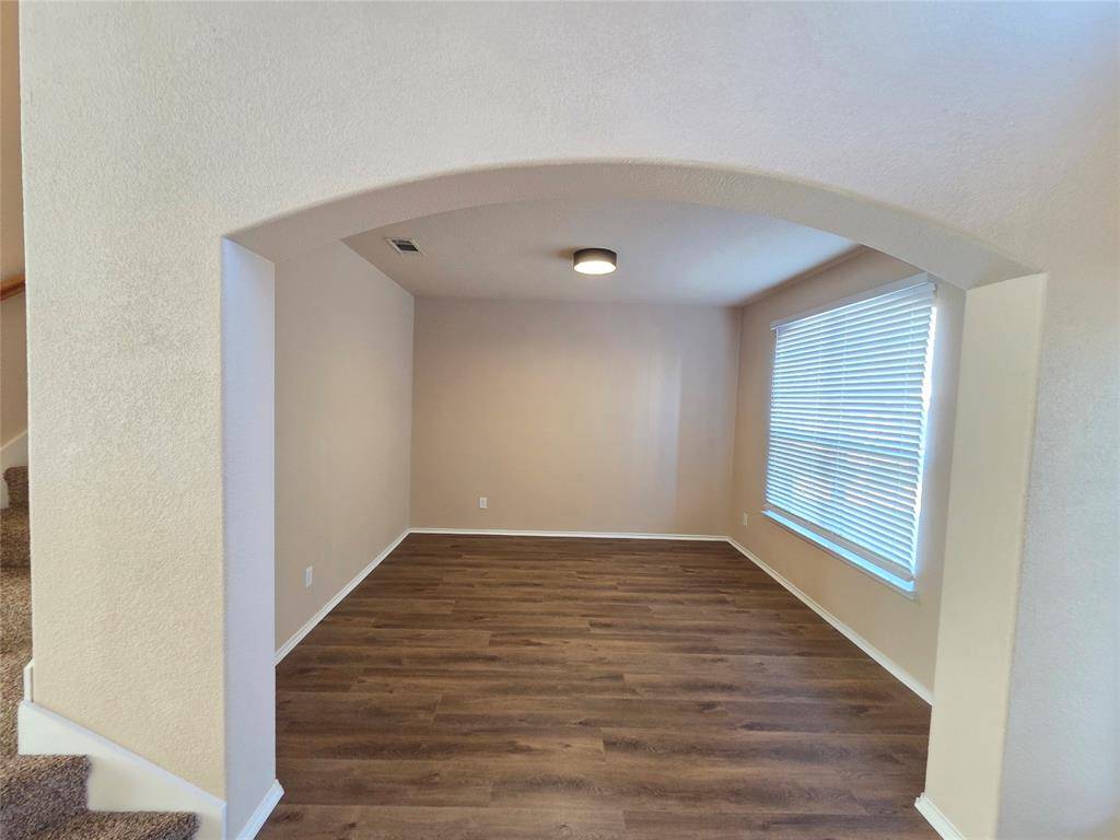 7720 Labrador Drive, Arlington, TX 76002