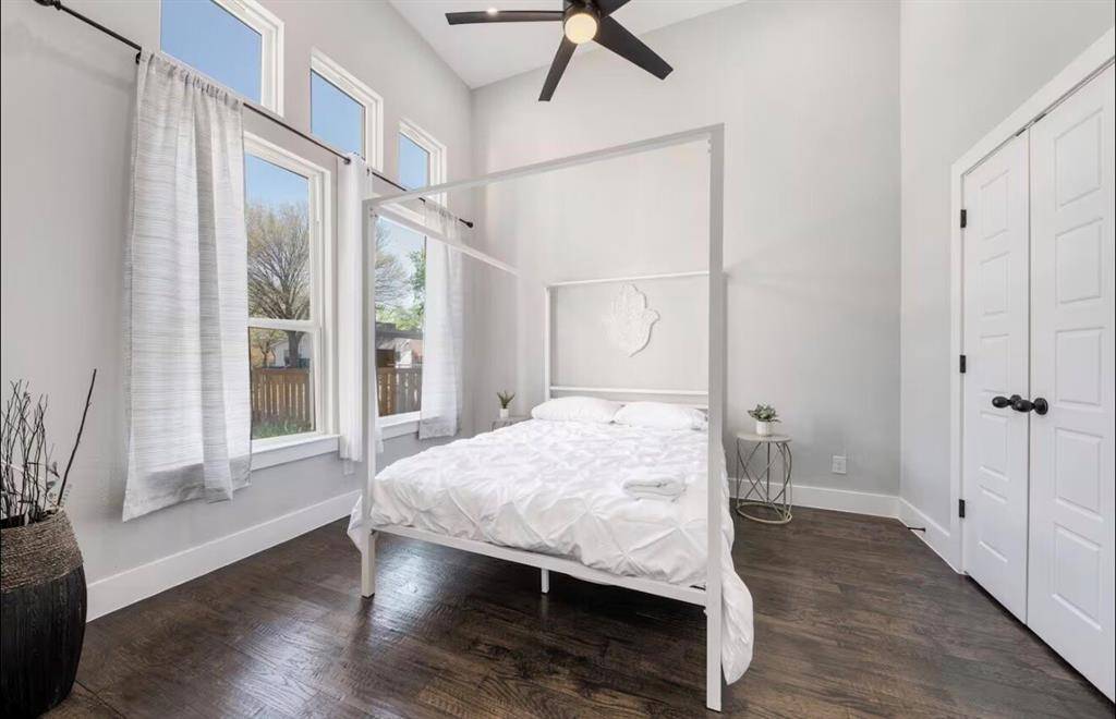 1942 Nomas Street, Dallas, TX 75212