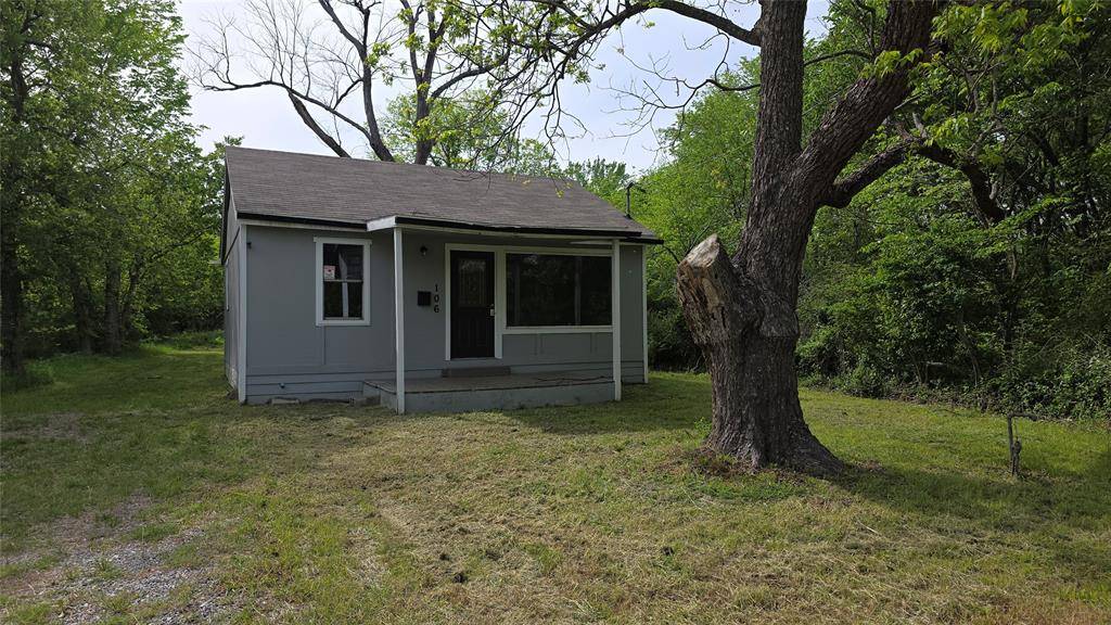 106 S Wilson Street, Ladonia, TX 75449