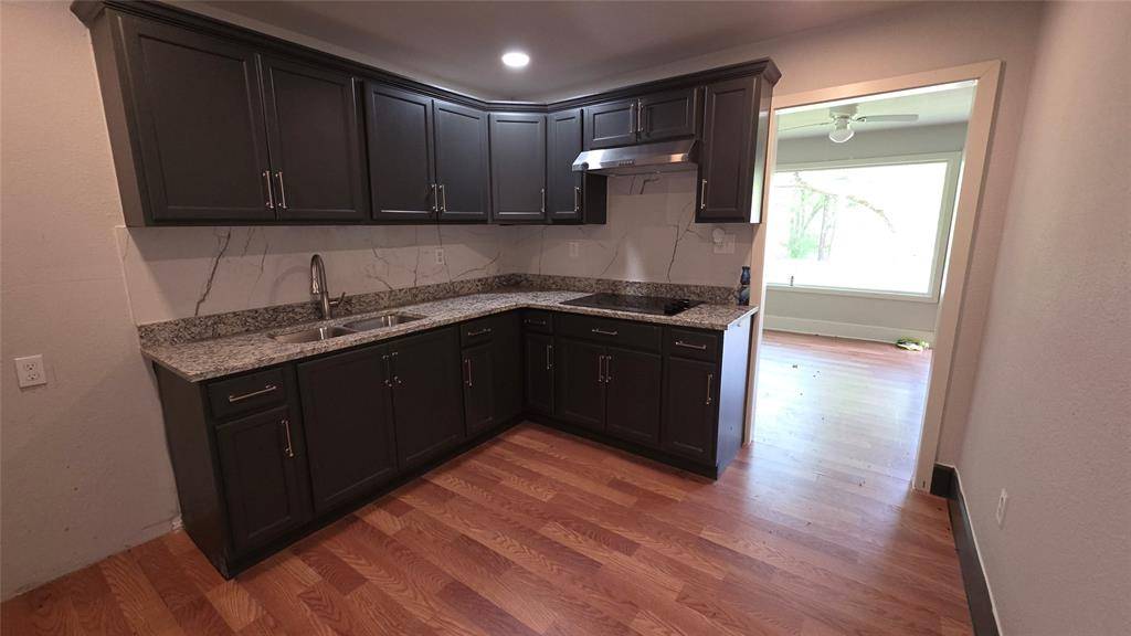 106 S Wilson Street, Ladonia, TX 75449