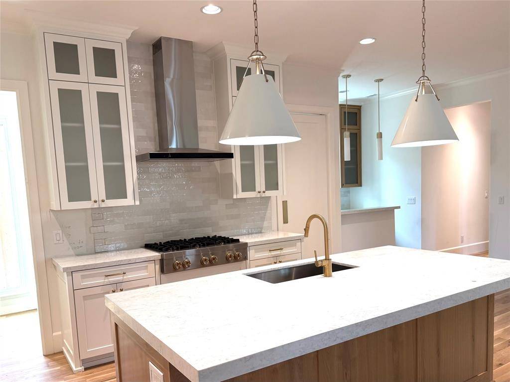 4347 DELMAR Avenue, Dallas, TX 75206