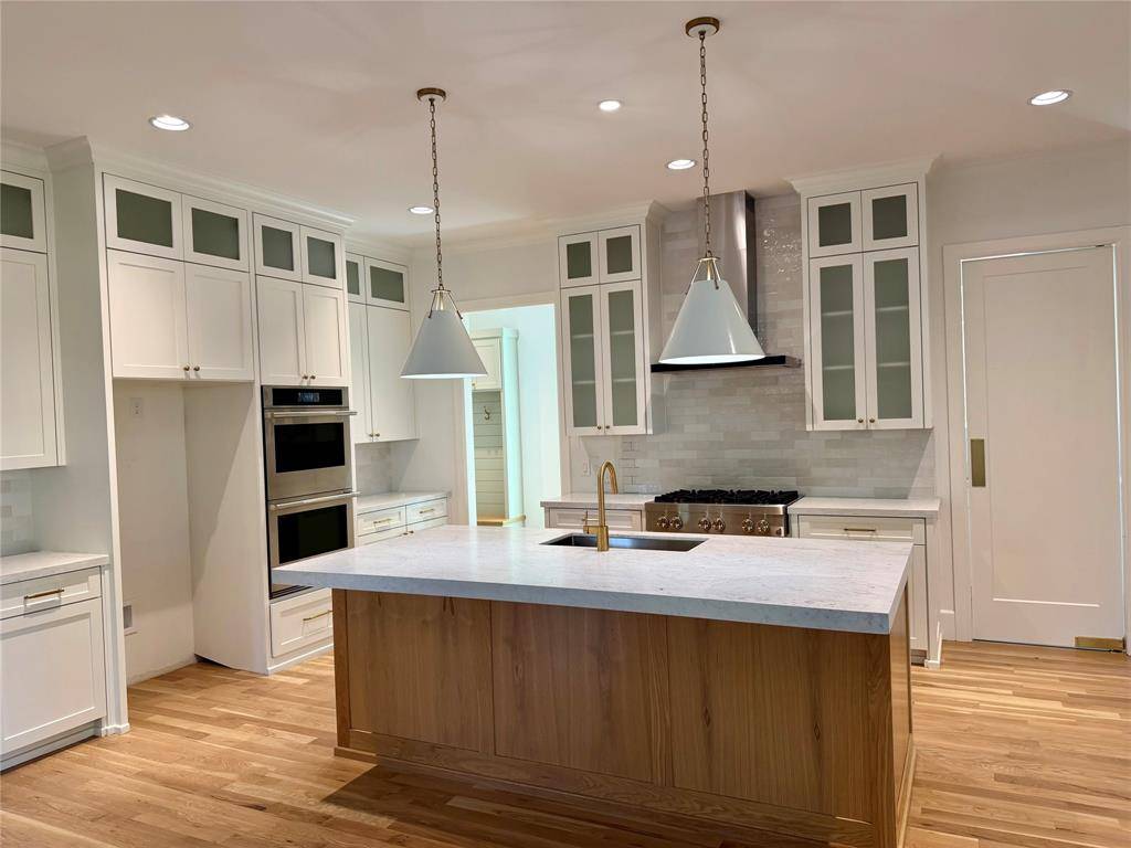 4347 DELMAR Avenue, Dallas, TX 75206