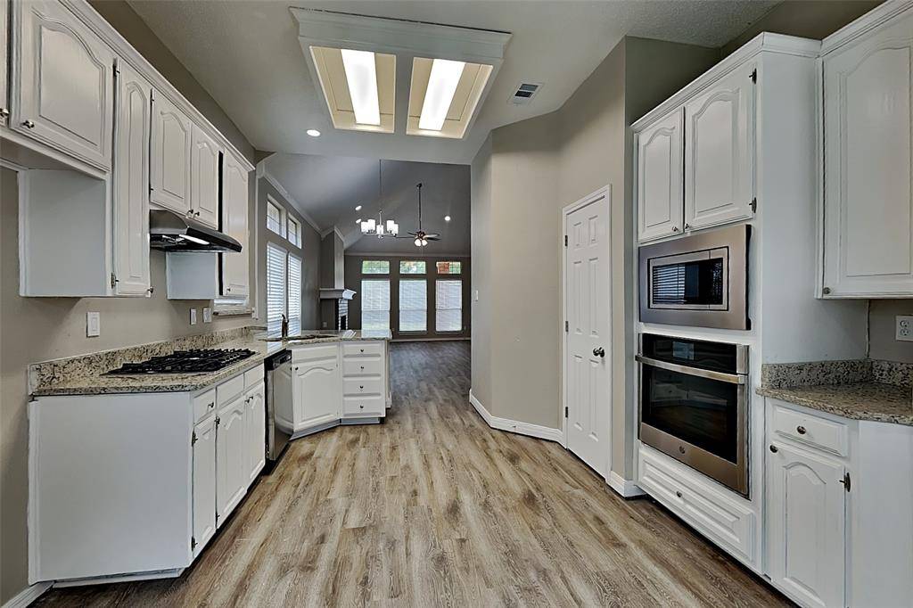 2400 Sunflower Lane, Flower Mound, TX 75028