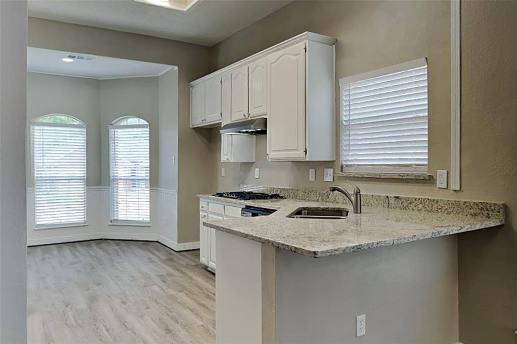 2400 Sunflower Lane, Flower Mound, TX 75028