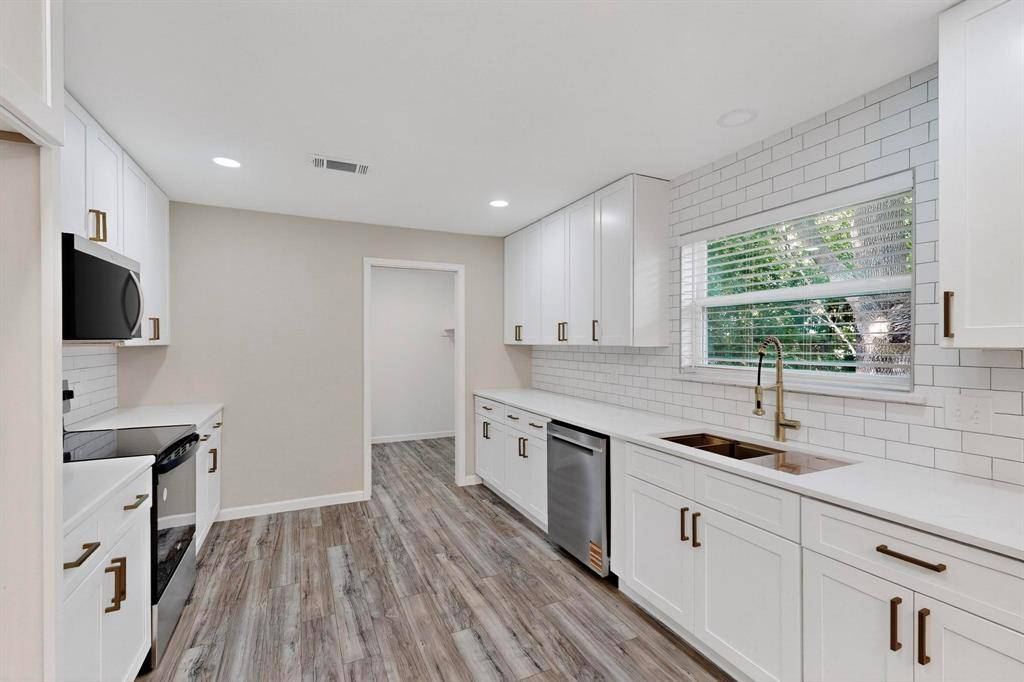 10833 Palace Way, Dallas, TX 75218