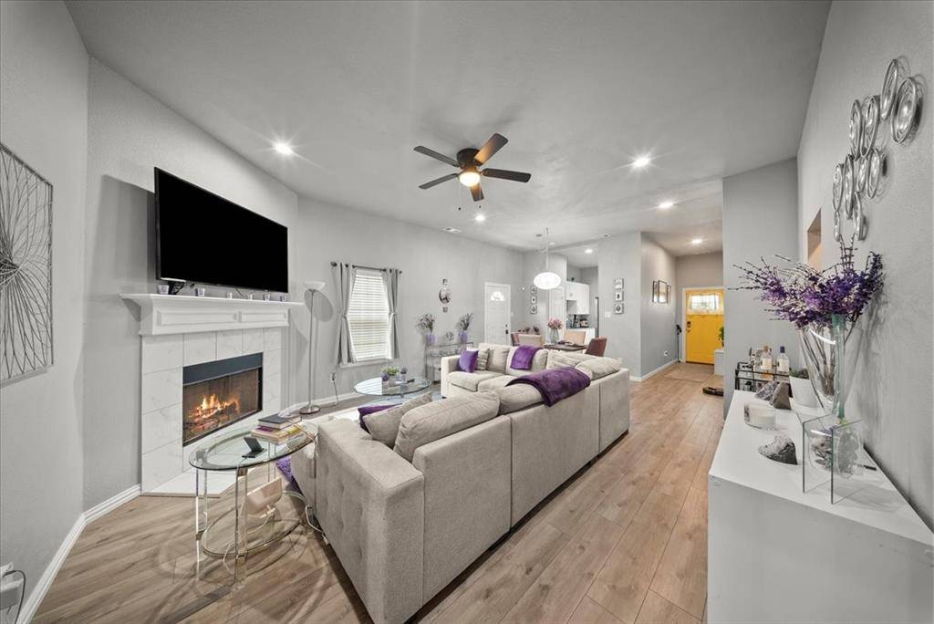 5312 Black Hawk Street, Dallas, TX 75212