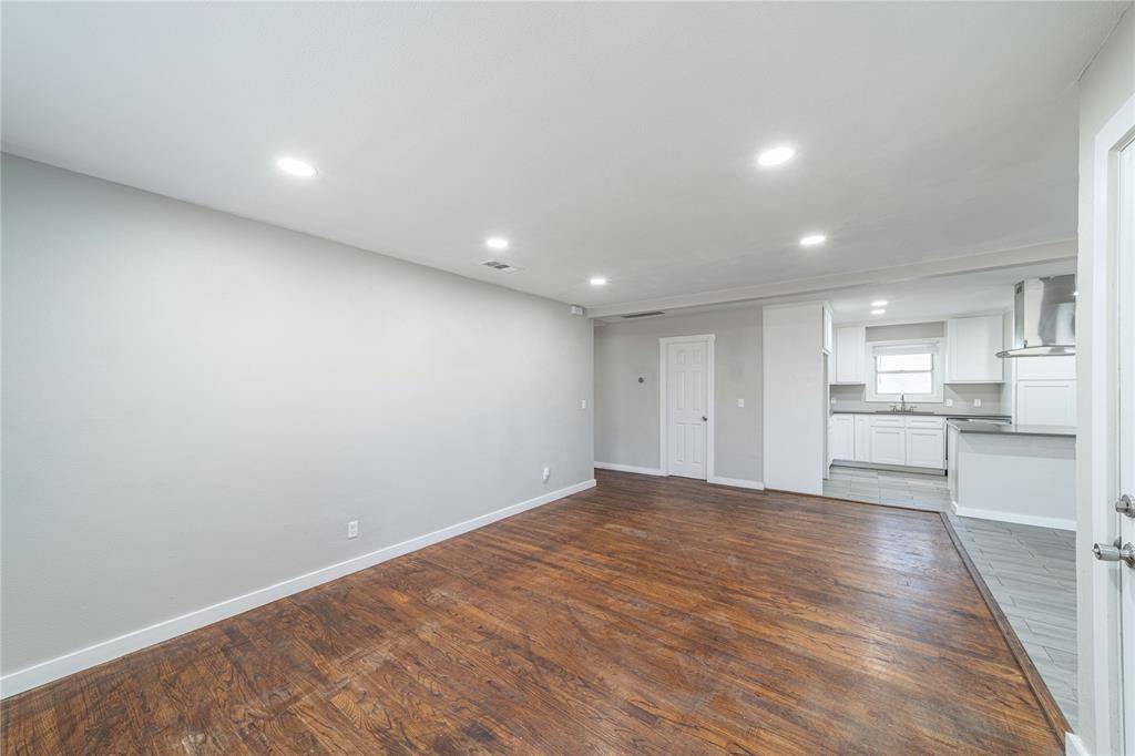 2417 Fonville Drive, Dallas, TX 75227