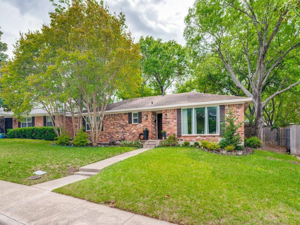 2505 Fenestra Drive, Dallas, TX 75228
