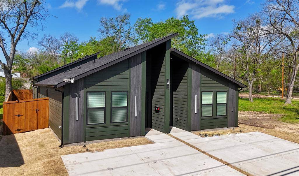 1811 Washington Street, Commerce, TX 75428