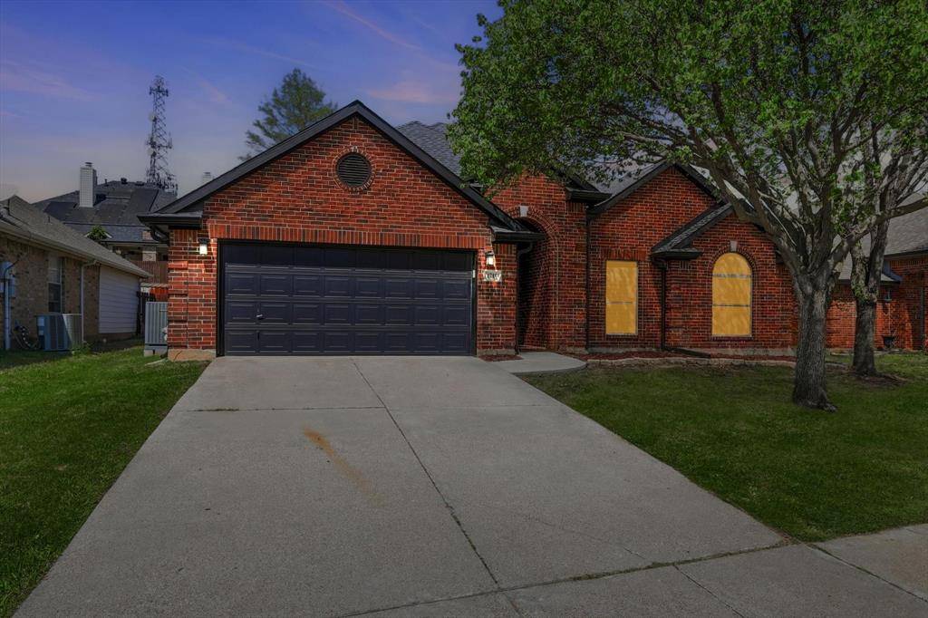 1711 Copper Leaf Drive, Corinth, TX 76210