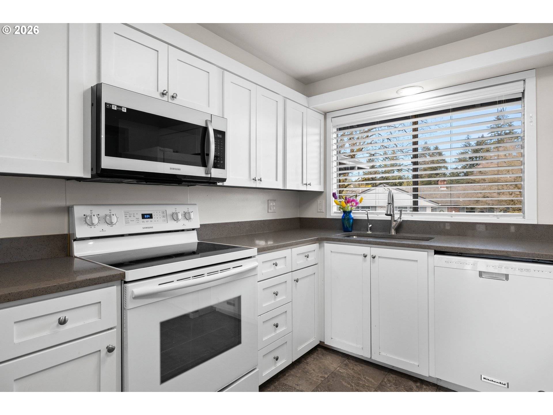 6368 SE PINE CREEK WAY, Milwaukie, OR 97267