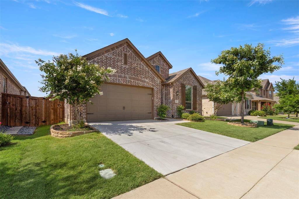 1609 Canter Court, Aubrey, TX 76227