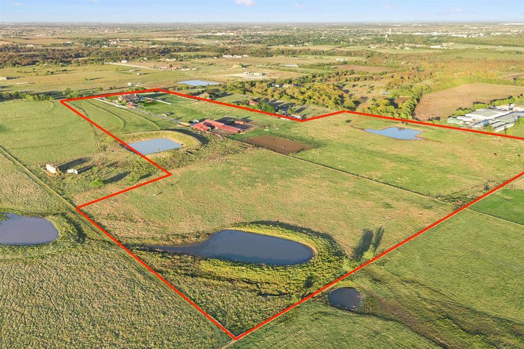 2751 Mitchell Road, Krum, TX 76249