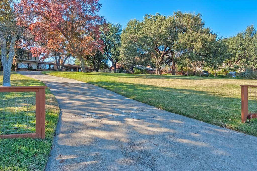 3505 W Lawther Drive, Dallas, TX 75214