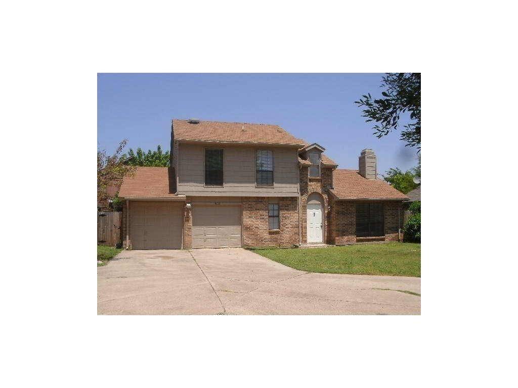 6733 Dandelion Drive, Fort Worth, TX 76137