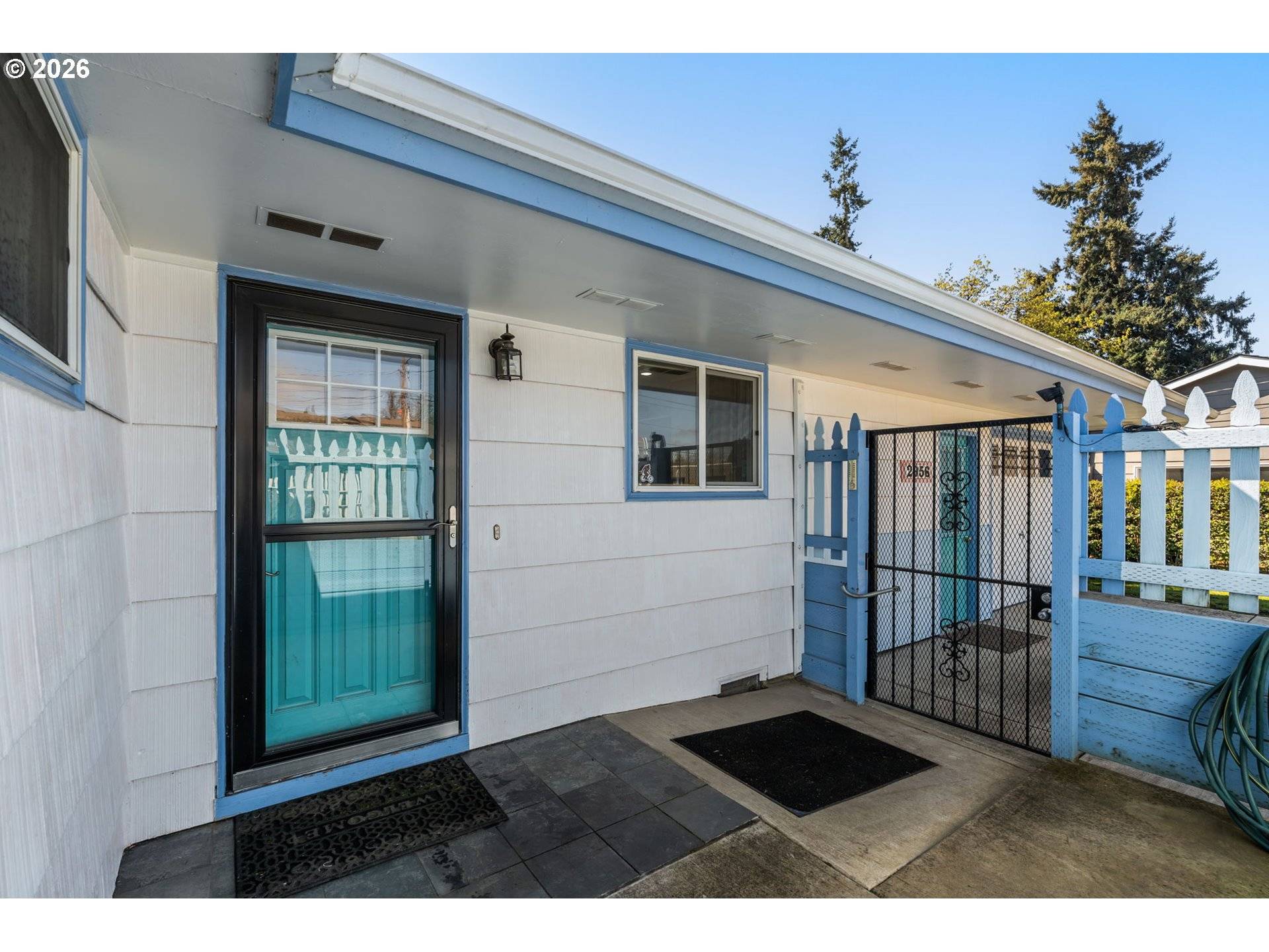 2956 WILLAKENZIE RD, Eugene, OR 97401