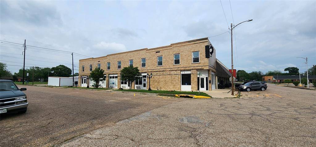 401 E Commerce Street, Mexia, TX 76667