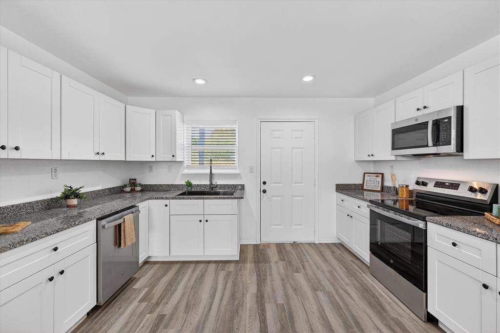 412 Susan Drive, Kennedale, TX 76060