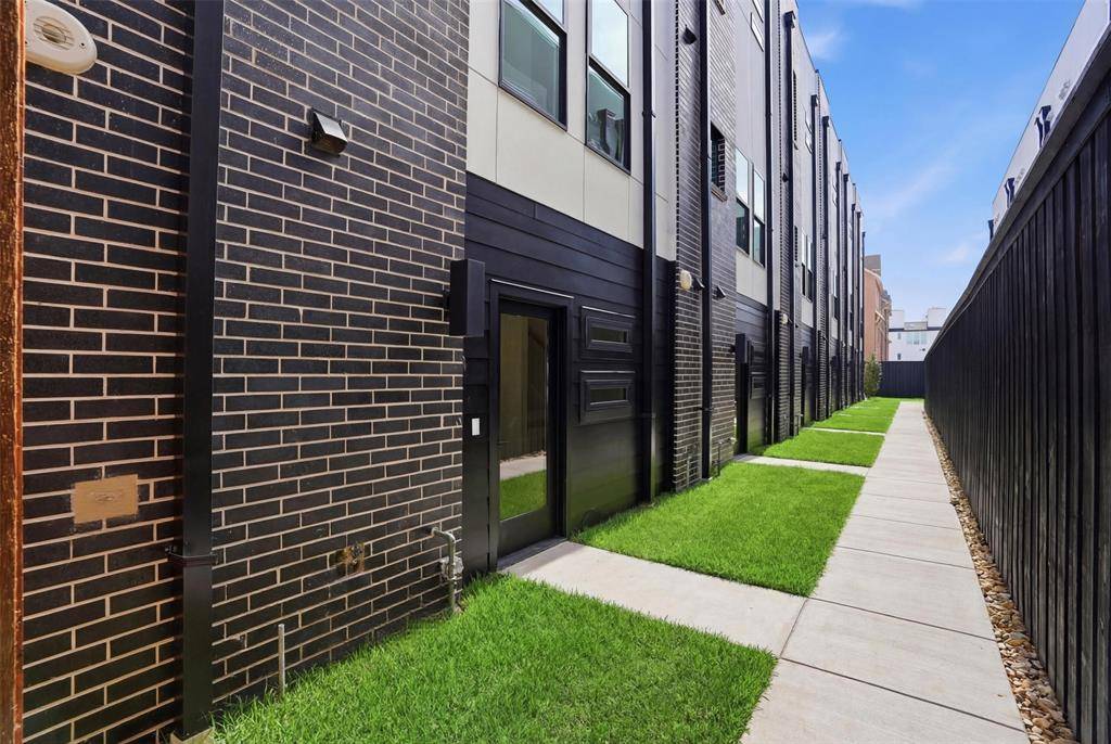 4526 Cabell Drive #104, Dallas, TX 75204