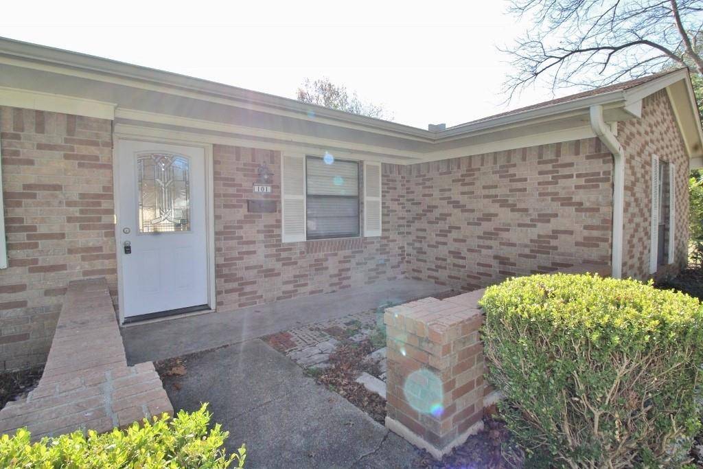 101 Auburn Street, Waxahachie, TX 75165