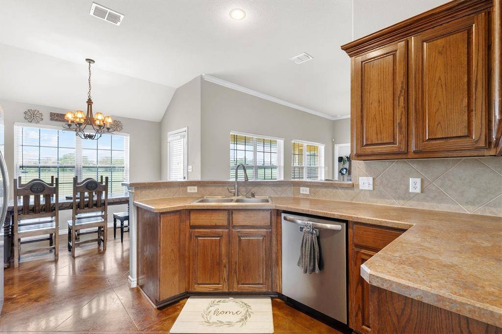 6215 Bridle Trail, Caddo Mills, TX 75135