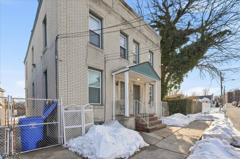 91 2Nd St, Woodbridge Twp., NJ 07095