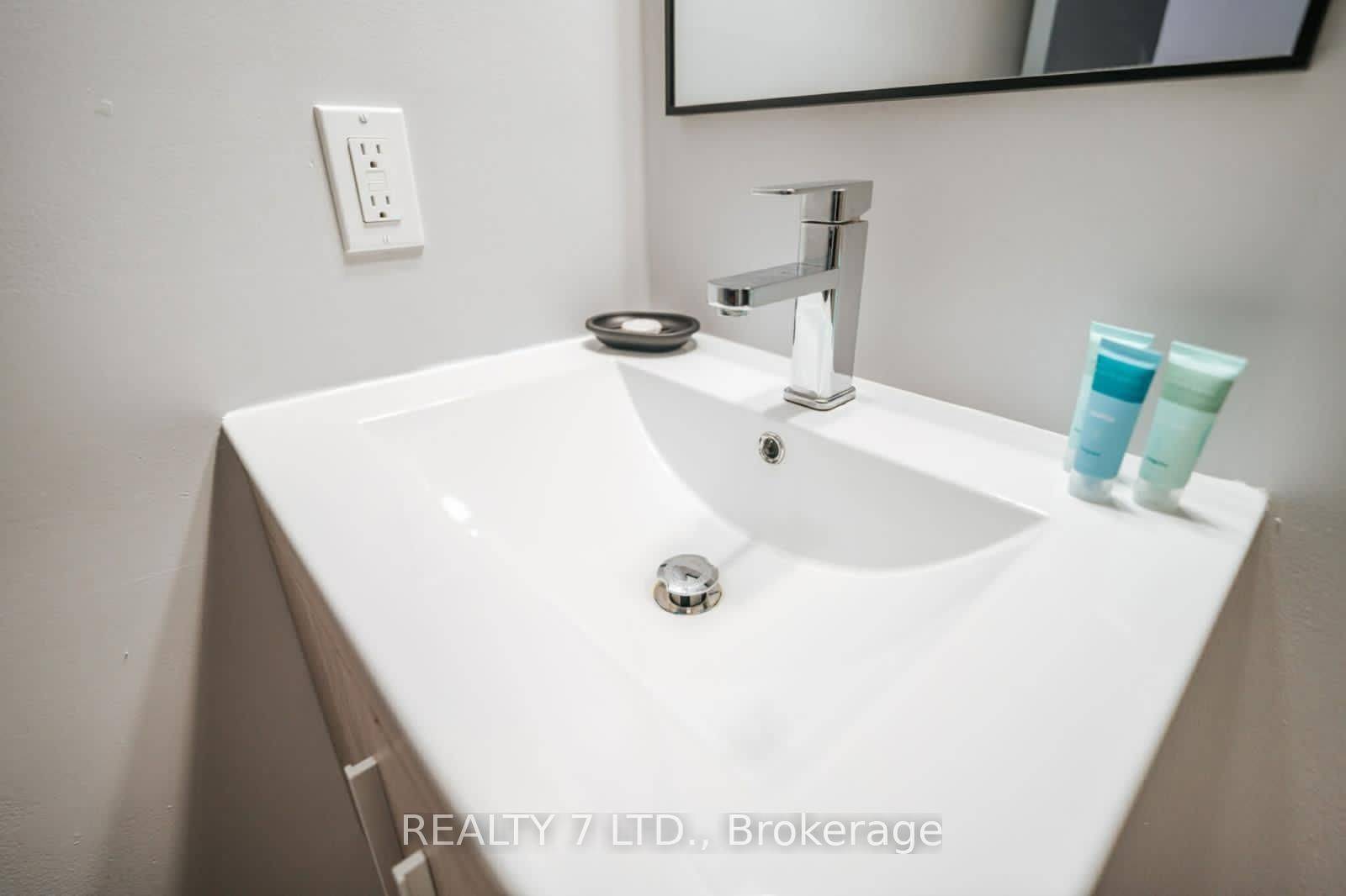 14276 Highway 41, Cloyne RD, Addington Highlands, ON K0H 1K0