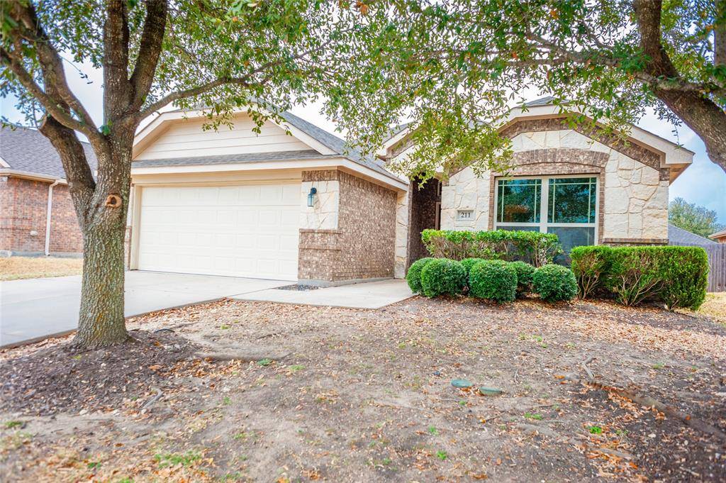 211 Range Road, Waxahachie, TX 75165