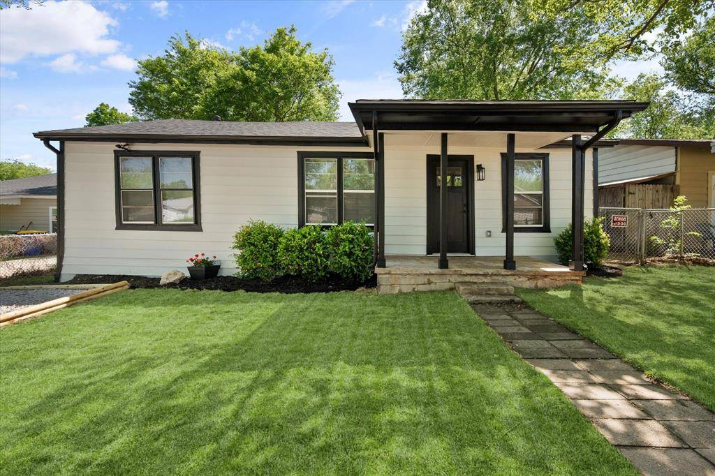 8225 Carlos Street, White Settlement, TX 76108